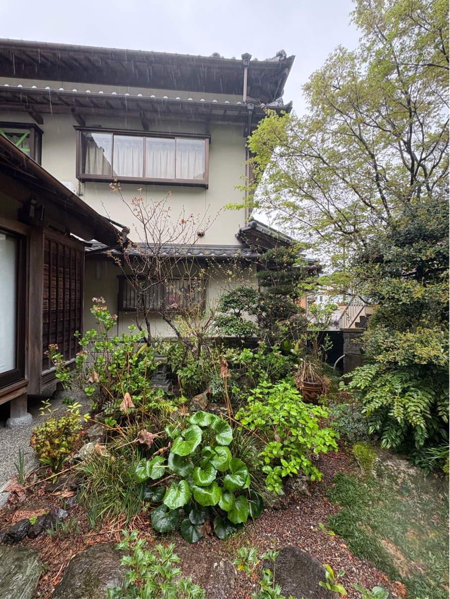 7DD543D6-6FC8-4FB6-A732-1D1CF676BC27